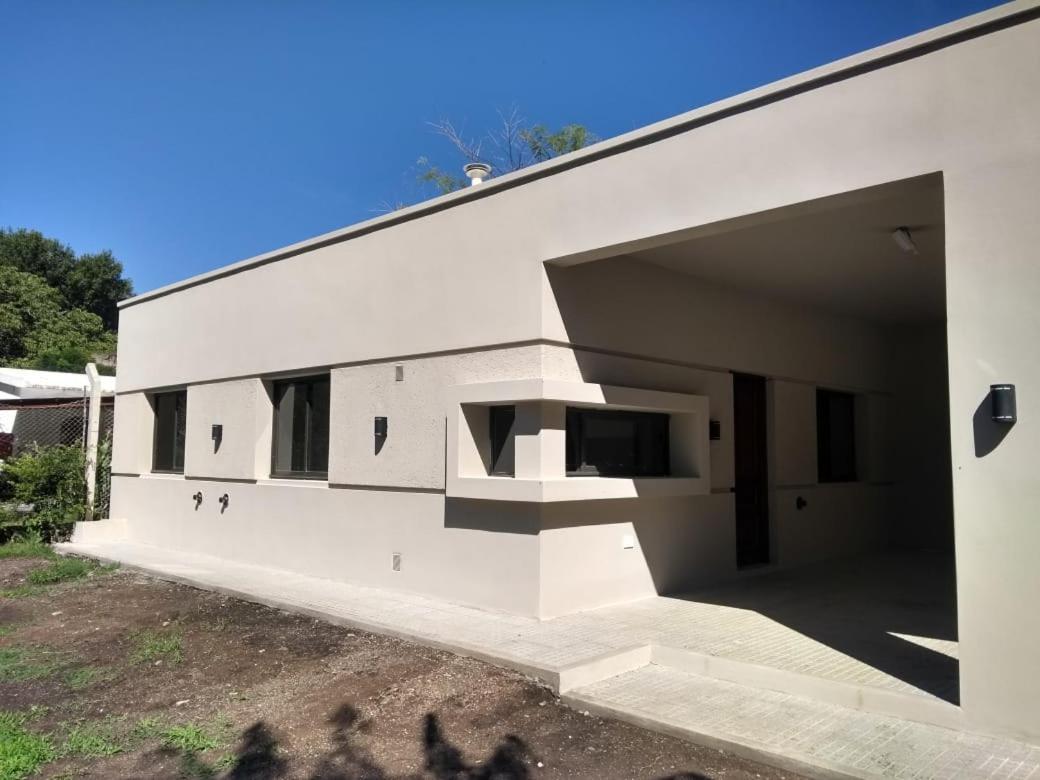 Casa Ebel * Alpa Corral